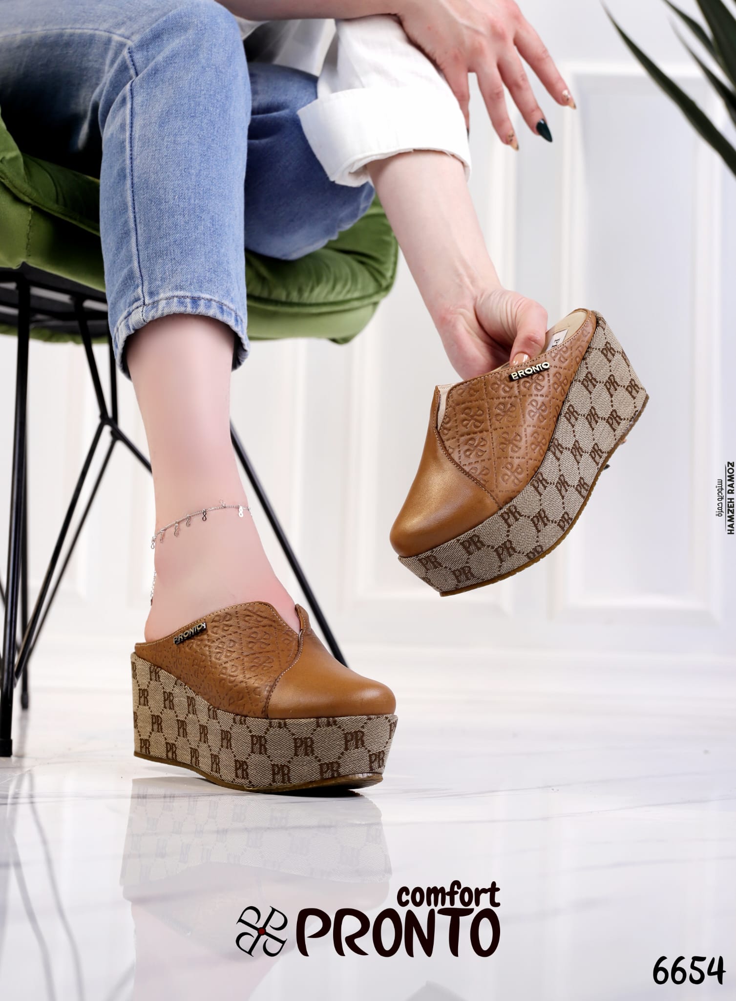 Simone Dusk - Image 5